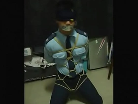 捆绑玩弄警察 hot gay manga porn