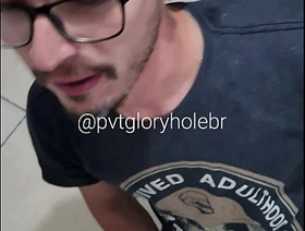 Eu mamando o hetero casado tatuado fora do GH e ele mesmo pediu pra gravar... (COMPLETO NO RED) hot european gay porn