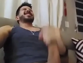 Mestiço (japonês brasileiro) batendo uma! hot indian guy gay porn