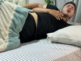 Padrastro cachondo confunde a su hijastro groom su esposa y lo preña sin parar gay japan scat porn