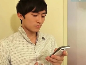 サッカー歴8年のノンケがホテルで「友達にバレたらやばい・・」とビビりつつもオナニーしてイっちゃいます♪ chinese gay couples porn