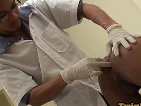 Asian pissing twink barebacked wits falsify after anal exam chinese couple gay porn