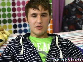 Handsome boy gay coition asia movieture guy xxx Kain Lanning is a thailand gay bar porn