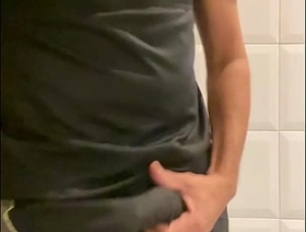 Me exibindo de pau duro jap bear gay porn