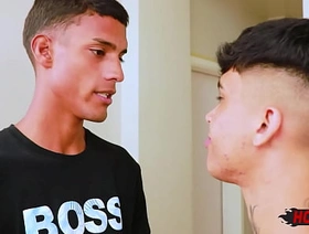 Novinho dando harpy entregador pirocudo kazuto japan gay porn