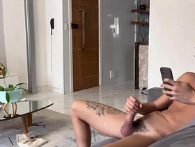 peguei meu primo batendo uma e cai de boca korean athlete gay porn