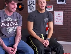 Trevor Laster Sits On Hutch confine Kafig Horseshit chinese karaoke gay porn