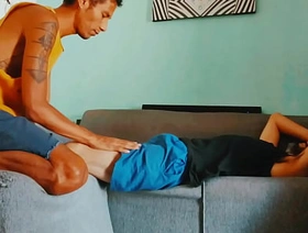 Me pidió que lo ayude a relajar... korean gay porn pics