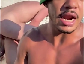 Ao vivo diretamente da Mansão Hot. Carnaval a todo vapor por aqui korean gay anime porn