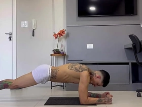 Vem se alongar comigo... chinese big aggravation gay porn