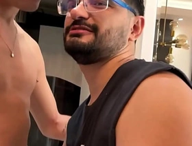 Leitando o cu do Marcos Goiano. hot gay clips porn