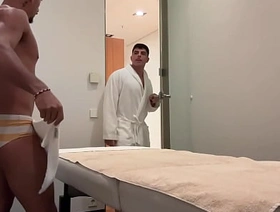 MASSAGEM COM FINAL FELIZ chinese gay porn gif