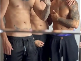 Ganhei 2 rolas de presente no Natal. - Easy korean jubilant porn hunk