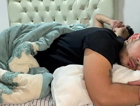 Padrastro me confunde cuando duermo me come el culo a pelo y me lo deja lleno de leche caliente hot european unconcerned porn