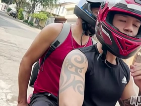 Subi na moto e na pica do meu amigo! gay porn asian korean