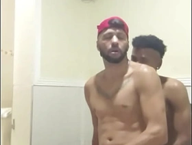 Com Black dotado no hotel kazuki japan gay porn