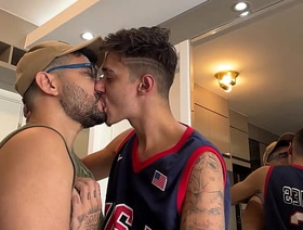 SAFADO VEIO FUDER COMIGO E ENCHI O CUZINHO DE LEITE malaysia elated porn star