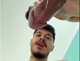 Jugando con mi amigo de culo gordo hot stepbro gay porn