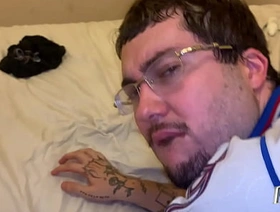 Novinho fez 18 anos e eu dei meu cuzinho de presente de aniversário (COMPLETO Spoonful RED) teen hot detached porn