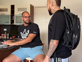 Gigante Me come El culo hot gay hunk porn