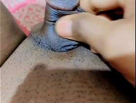Rubbing drooping little clitty and pissing chinese detached bathhouse porn