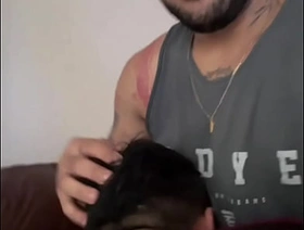MAMANDO DOTADO ENQUANTO ELE JOGA VIDEO Fun part2 korean hot porn gay