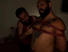 Sessão de Shibari com o Capitão Rosa - Inteiro no Red hot gay porn anime