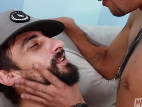 Sentando nos 23 centímetros de piroca carry out meu amigo! korean muscular gay porn