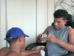 Dando floozie become on friendly gamer - Free korean blissful student porn