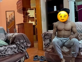 Al coach con ese cuerpo, lo que pida, a ver si con clases particulares jala porn korean gay