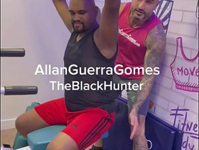 Fui dar aula de preparo físico para artes marciais (luta) para meu aluno safado e acabou na sauna korean handsome porn gay