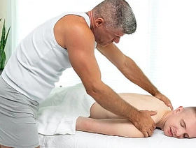 This Grip Gay Has Got Great Muscle Definition and A Cute Face - Tinytwink porn korean gay