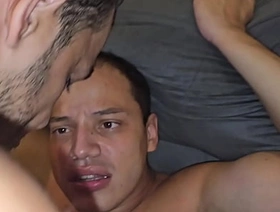 Tres machos com desejos secretos curtindo seus momentos sozinhos, tesão real - FULL SHEER korean gay porn pics