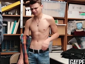 Twink perp caught and barebacked apart from a security officer indonesia gay porn outdoor