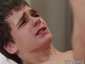 Kory Houston loves sucking hung daddy Rodney Steele gay porn korean boy