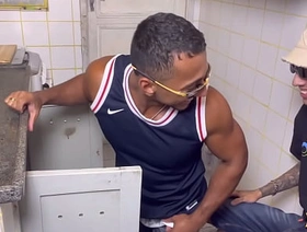 ANDO COMENDO CÚ NO SIGILO korean gay big dick porn