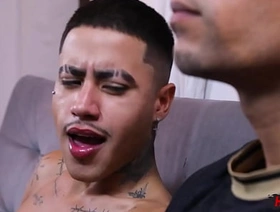 Provocando meu tio no jogo de futebol hot jocks delighted porn
