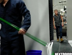 Homeless scrounger fucks door-keeper palpate japan porn gay